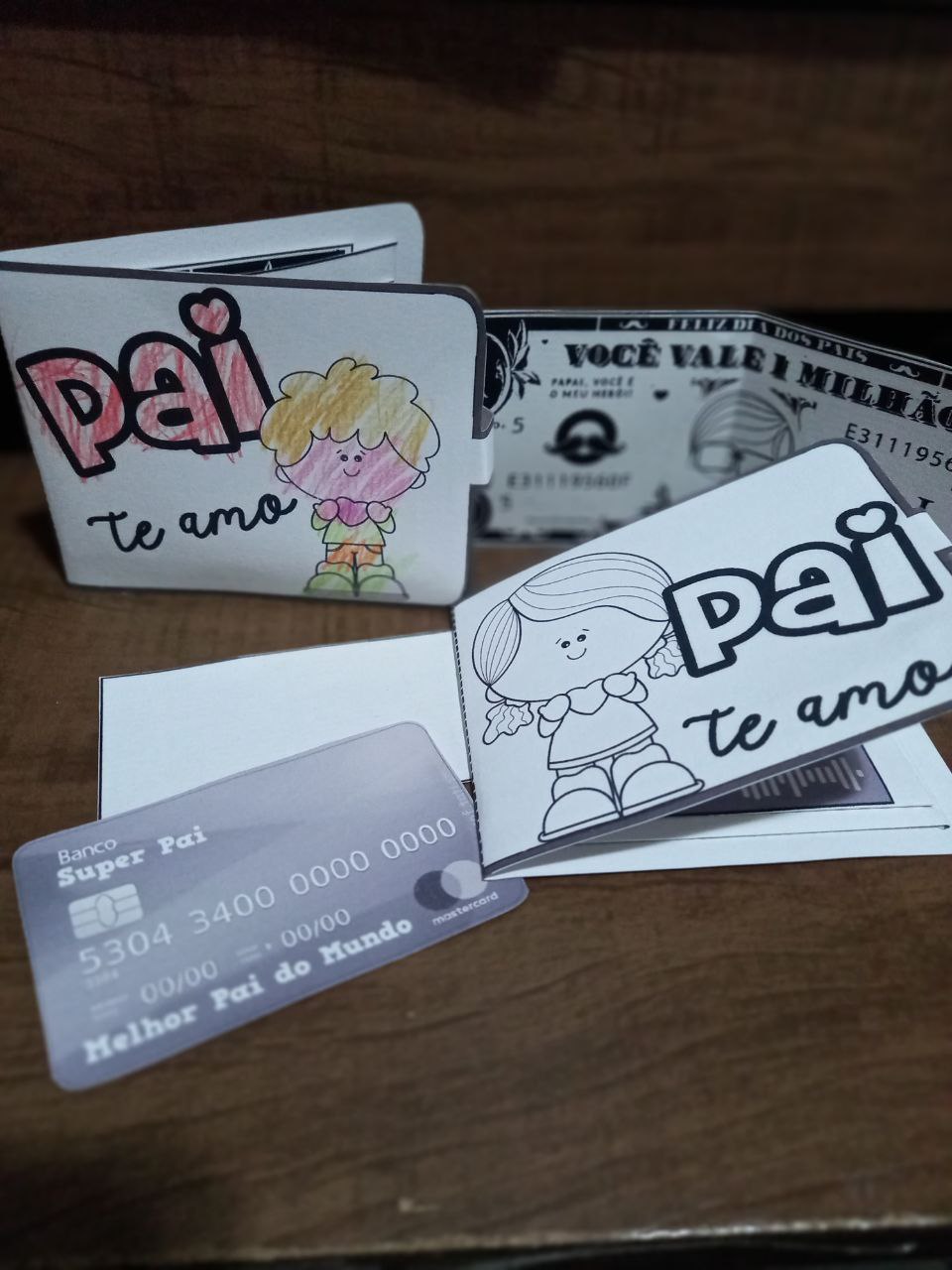 Carteira Interativa musical dia dos pais (para colorir) Carteira Interativa musical dia dos pais (para colorir)